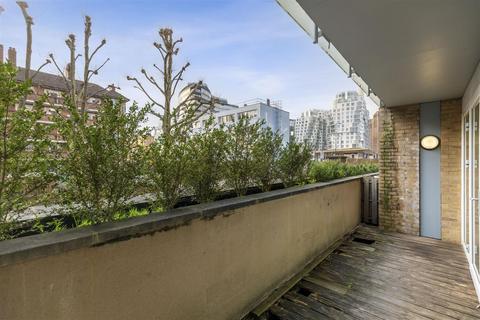 1 bedroom flat for sale, Viridian Apartments, 75 Battersea Park Road, London, SW8