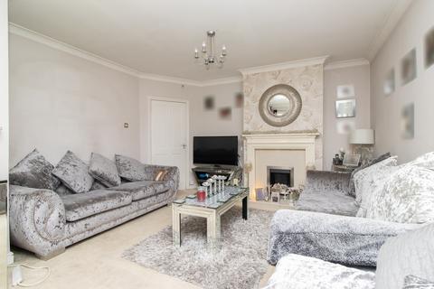 25 Chestnut Drive, Greenhill, Herne Bay, CT6 7PP