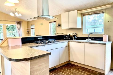 2 bedroom lodge for sale, Springwood Holiday Village