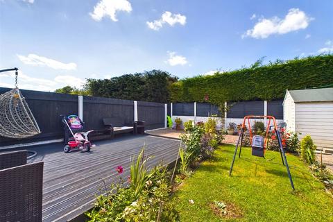 9 Dovedale Road, Nottingham, NG3 7GS