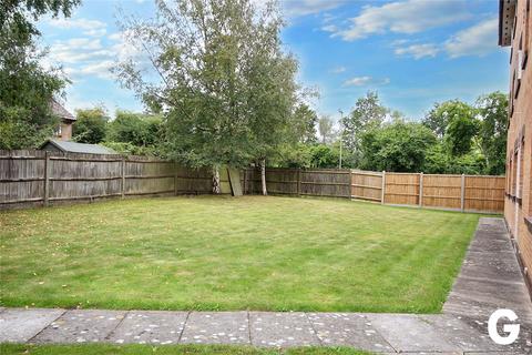 5 Charing Close, Ringwood, BH24 1FA