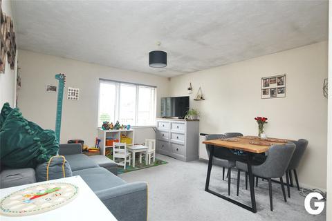 5 Charing Close, Ringwood, BH24 1FA