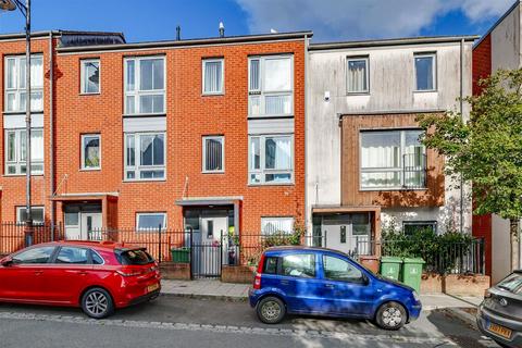 3 bedroom terraced house for sale, Wall Street, Plymouth PL1