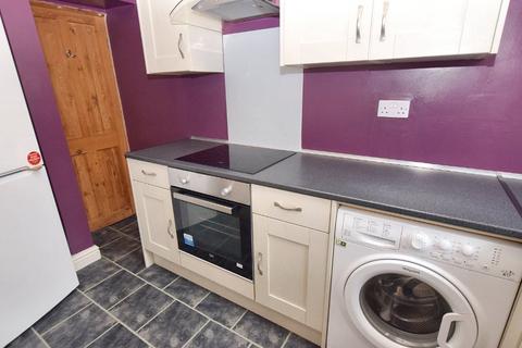 2 bedroom terraced house for sale, Aviary Street, Leeds, West Yorkshire