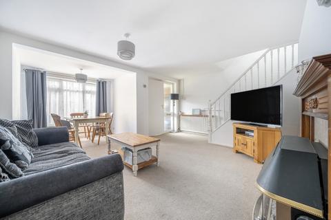 8 Brampton Rise, Dunstable, LU6 3BY