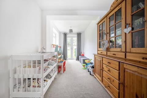 8 Brampton Rise, Dunstable, LU6 3BY