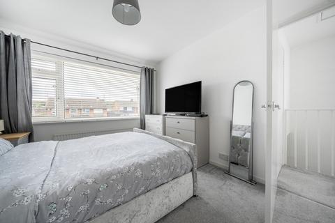 8 Brampton Rise, Dunstable, LU6 3BY