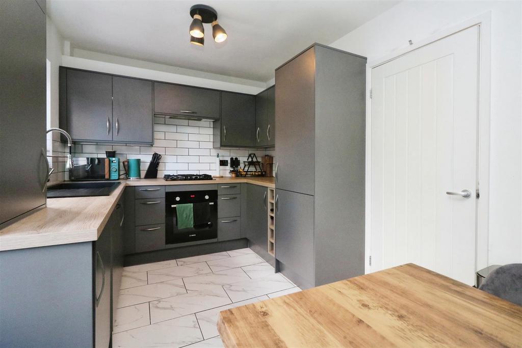 Dining kitchen