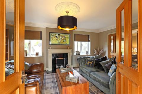 4 bedroom detached house for sale, Meadowgate Drive, Lofthouse, Wakefield, West Yorkshire, WF3