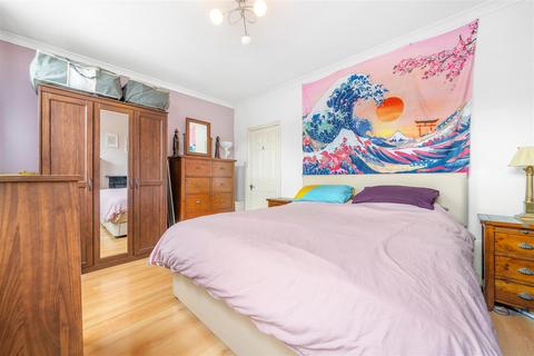 3 bedroom end of terrace house for sale, Green Lane, Penge, SE20