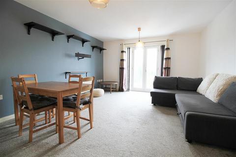 2 bedroom flat for sale, Wordsworth Road, Denton M34