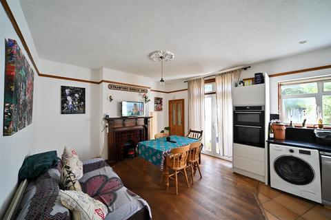 3 bedroom end of terrace house for sale, Lorne Road, Harrow