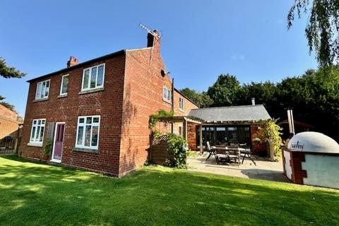 4 bedroom detached house for sale, Park View House St. Leonards Lane South Cockerington Louth LN11 7EF