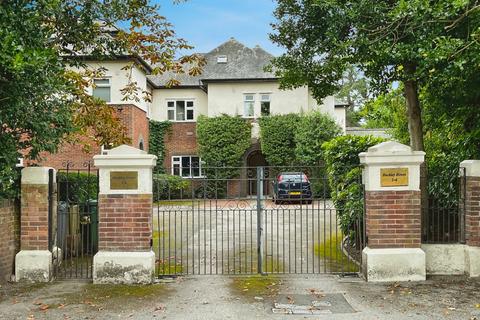 3 bedroom flat for sale, Lancaster Road, Didsbury, Manchester, M20