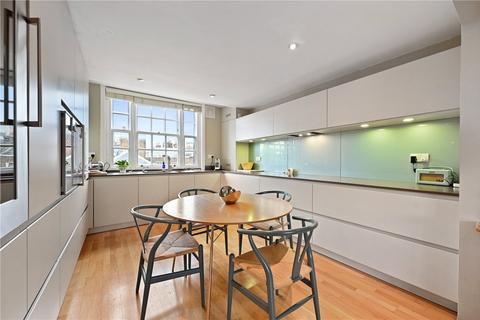 4 bedroom apartment for sale, Harley Street, Marylebone, W1G