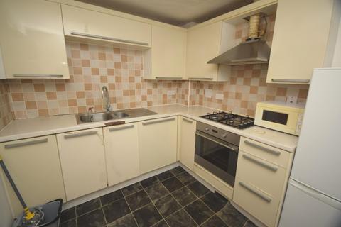 2 bedroom flat to rent, Aldykes, Hatfield AL10