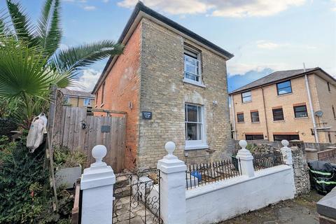 2 bedroom detached house for sale, Off George Street, Ryde, PO33 2EN