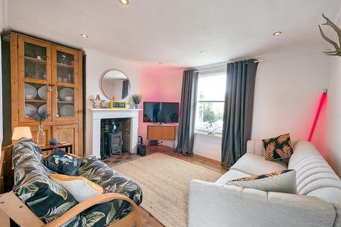 2 bedroom detached house for sale, Off George Street, Ryde, PO33 2EN