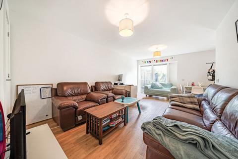 2 bedroom apartment for sale, Glebe Farm Drive, Trumpington, Cambridge