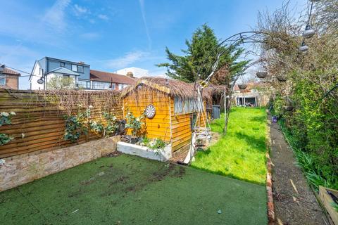 3 Coniston Avenue, Perivale, Greenford, UB6 8ED
