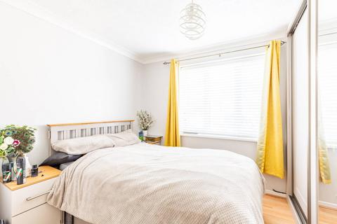 2 bedroom flat for sale, Clarence Road, Manor Park, London, E12