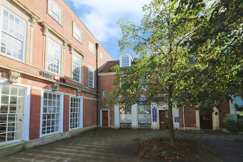 2 bedroom flat for sale, Howardsgate, Welwyn Garden City, AL8