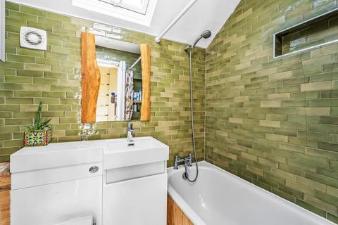 62 Hampstead Road, Dorking, RH4 3AH