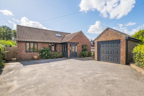 4 bedroom bungalow for sale, Liphook Road, Hampshire GU35