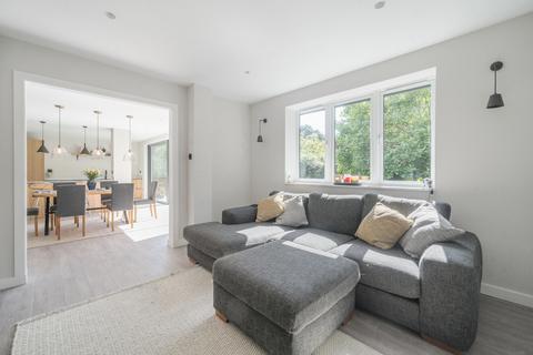 92 Liphook Road, Lindford, Bordon, GU35 0PG
