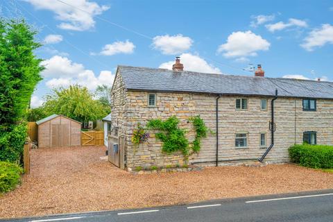 3 bedroom terraced house for sale, Stratford Road, Alcester B50