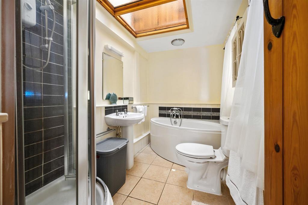 Bathroom.jpg