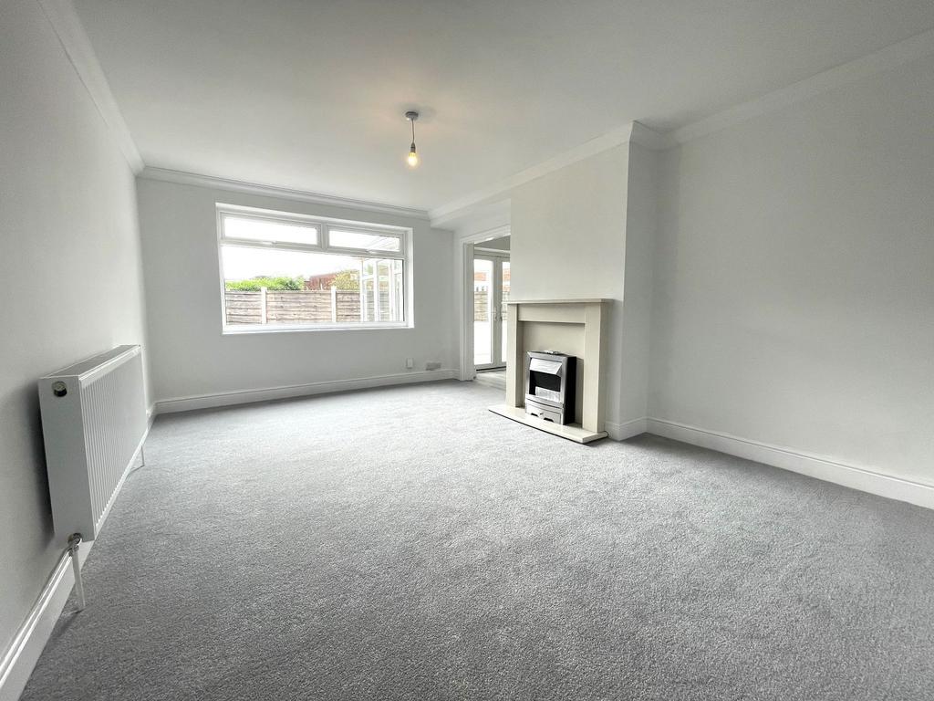 Manchester, Manchester M22 3 bed semidetached house for sale £250,000