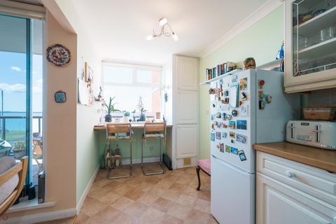2 bedroom flat for sale, Arismore Court,  Lee-on-the-Solent, Hampshire, PO13