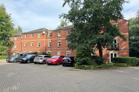 2 bedroom flat for sale, Sandlewood Crescent, Woodlea Park, Meanwood, Leeds, LS6