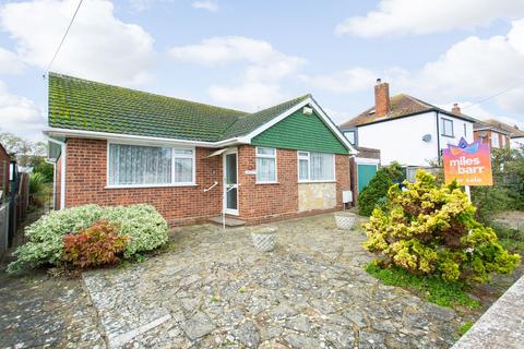 2 bedroom detached bungalow for sale, Friars Close, Whitstable, CT5