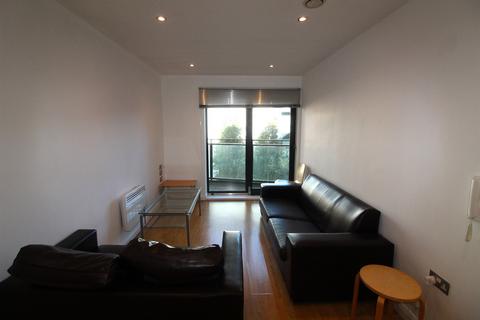 2 bedroom apartment to rent, 208/1 Brewery Wharf, LS10
