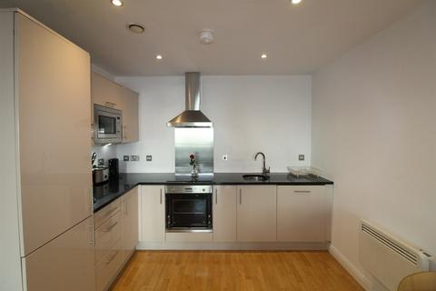 2 bedroom apartment to rent, 208/1 Brewery Wharf, LS10