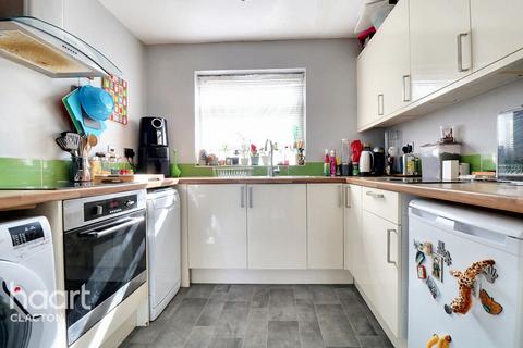 112 Knox Road, Clacton-on-sea, CO15 3TU
