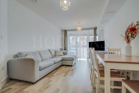 1 bedroom apartment for sale, High Road, London, NW10