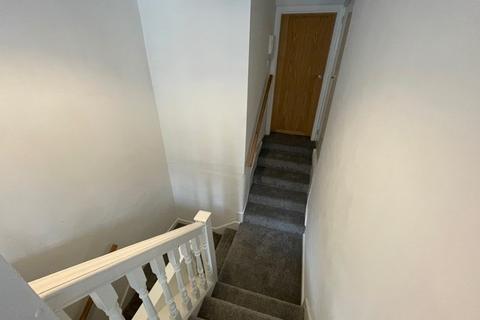 2 bedroom apartment to rent, Appletongate, Newark, Notts, NG24