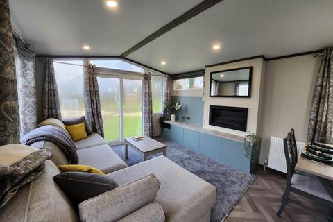 2 bedroom lodge for sale, Juliots Well Holiday Park