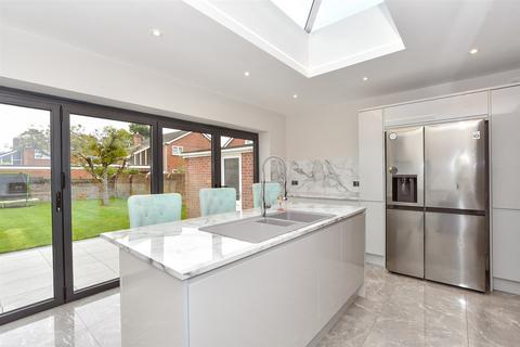 4 bedroom detached house for sale, Fourth Avenue, Denvilles, Havant, Hampshire