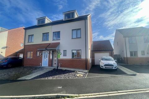 3 bedroom semi-detached house for sale, Iris Grove, Darlington