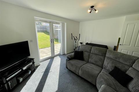 3 bedroom semi-detached house for sale, Iris Grove, Darlington