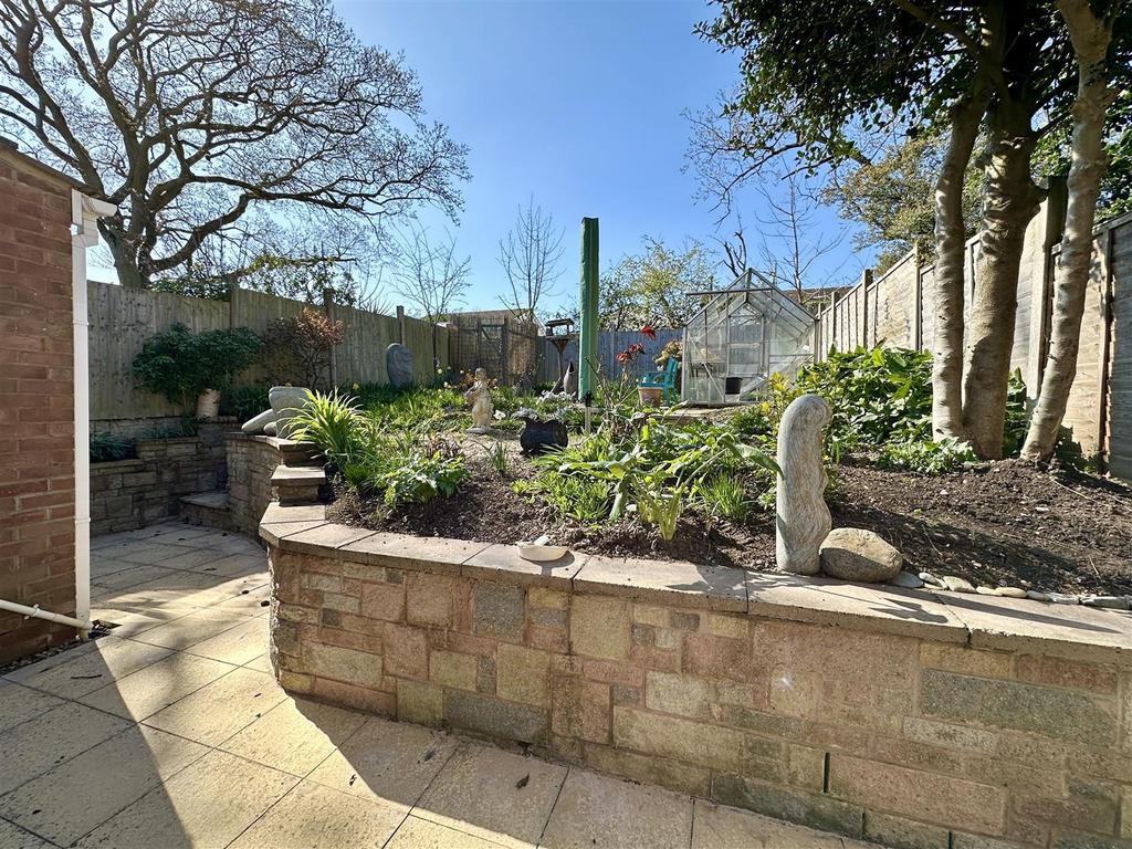 Patio &amp; garden