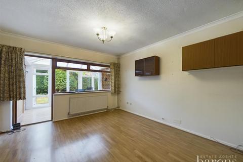 3 bedroom semi-detached bungalow for sale, Vine Tree Close, Tadley RG26