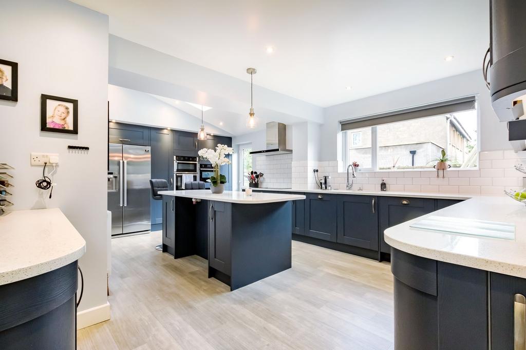 Parsons Mead, Bristol BS48 4 bed detached house for sale £739,900