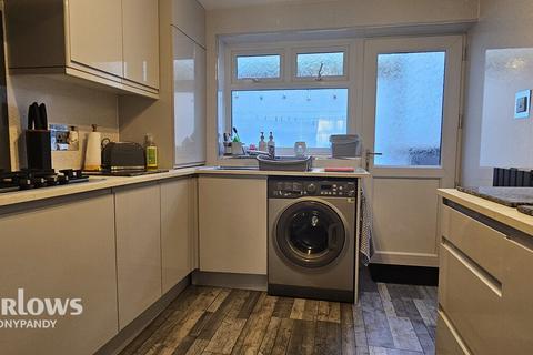 7 Miskin Road, Tonypandy, CF40 2QJ