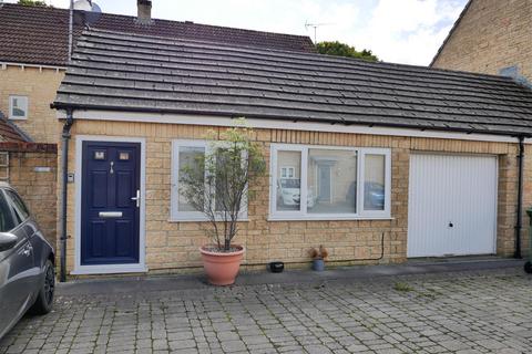 4 bedroom semi-detached house for sale, School Road, Calne