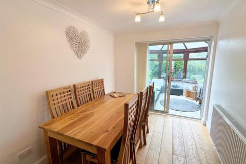 22 Augustine Grove, Sutton Coldfield, B74 4XX